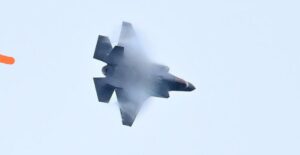 अमेरिकी विमान हामीले आक्रमण गर्यौँ : इरान