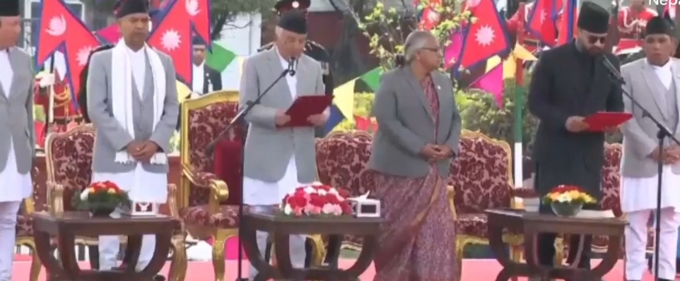 बालेनले लिनुभयो प्रधानमन्त्रीको शपथ