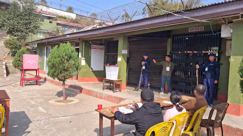 इलाम कारागारभित्रै मतदान