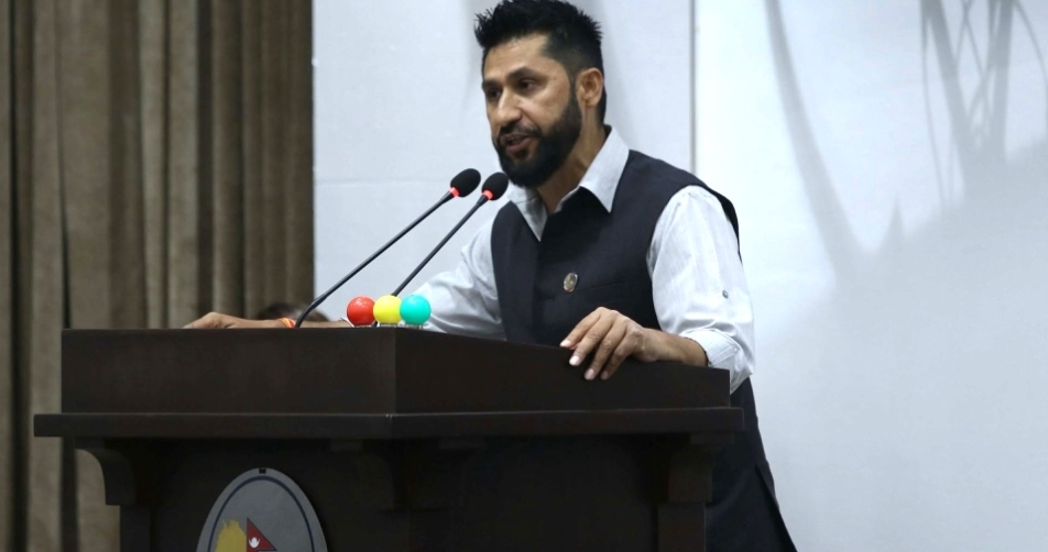 सरकार काम गरेर बोल्छ : रवि लामिछाने