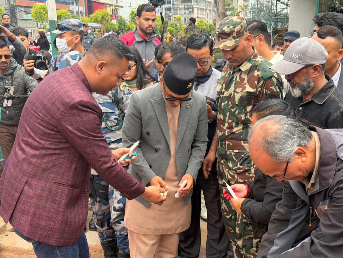 गृहमन्त्रीद्वारा जेन–जी शहीदको सम्झनामा दीप प्रज्वलन